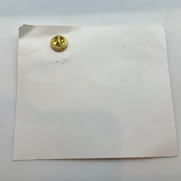 VTG Carnival Cruise Lines Carnival Paradise Collectible Lapel Pin and Card 2000 - Picture 7 of 10